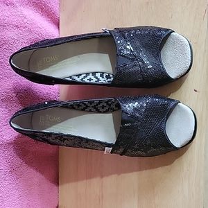 Tom's black sequence size 8. 5 shoes